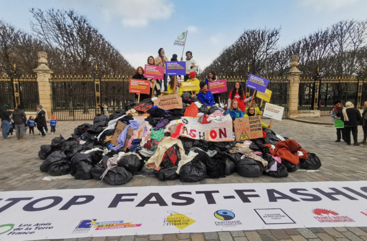 Loi anti-fast fashion : Emmaüs dénonce le recul du texte face aux lobbies Loi anti-fast fashion : Emmaüs dénonce le recul du texte face aux lobbies