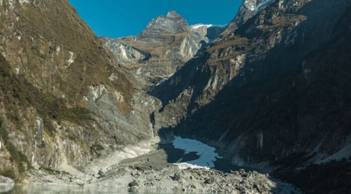 Tornade à Pomas, glacier au Népal et parc d’attractions : Top 10 actus de la semaine