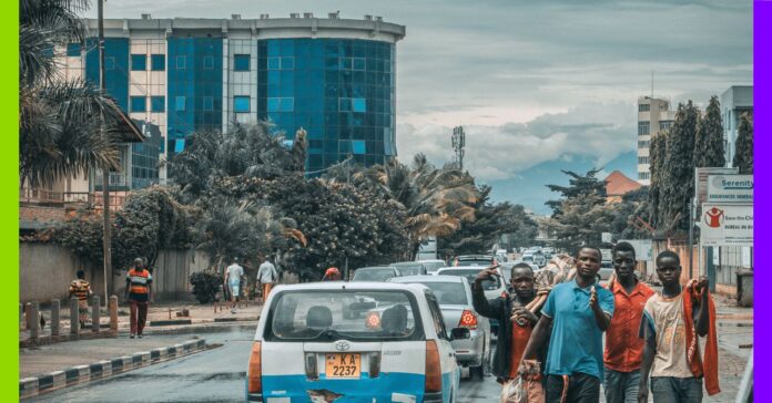 Après l’explosion de Bujumbura, faut-il délocaliser les camps militaires ? Après l'explosion de Bujumbura, faut-il délocaliser les camps militaires ?