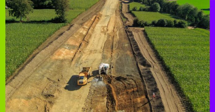 Naufrage de l’A69, taxes sur les carburants et projet pétrolier : Top 10 actus de la semaine naufrage de l'A69, taxes sur les carburants et projet pétrolier : Top 10 actus de la semaine
