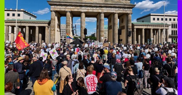AfD, loi intégrale et A412 : Top 10 actus de la semaine AfD, loi intégrale et A412 : Top 10 actus de la semaine