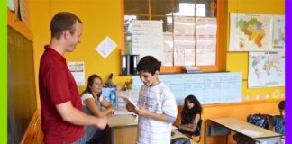Présidentielles 2027 : cinq scénarios de l’UNICEF et VersLeHaut pour réinvestir dans l’École Présidentielles 2027 : cinq scénarios de l’UNICEF et VersLeHaut pour réinvestir dans l’École