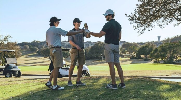 Golf vandalisé : derrière les greens, le communautarisme des riches Golf vandalisé : derrière les greens, le communautarisme des riches