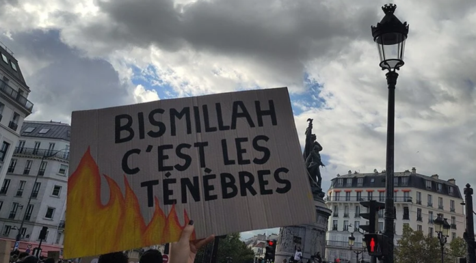 Manifestations, Rima Hassan et aides publiques : les 10 infos révoltantes de la semaine