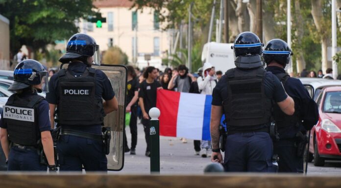 Mouvement lycéen : quand une colère légitime devient « une manœuvre de LFI » Mouvement lycéen : quand une colère légitime devient « une manœuvre de LFI »