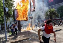 Du Chili à la France : quand la répression embrase la révolte lycéenne Du Chili à la France : quand la répression embrase la révolte lycéenne