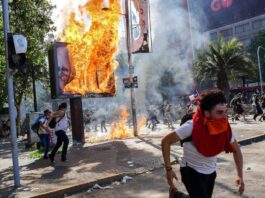 Du Chili à la France : quand la répression embrase la révolte lycéenne Du Chili à la France : quand la répression embrase la révolte lycéenne