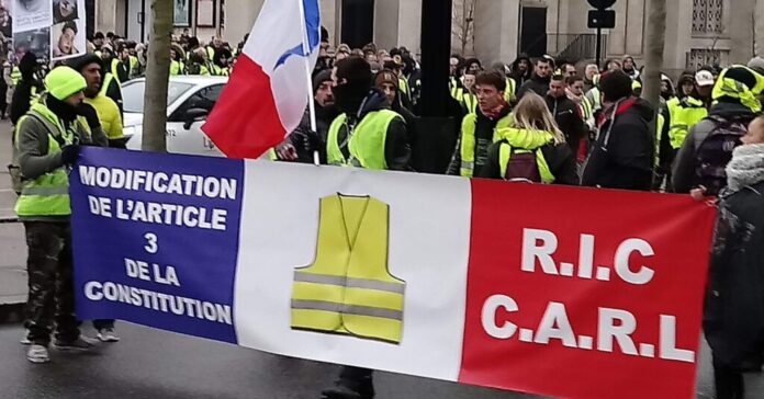 Référendum : ce que la Suisse peut nous apprendre RIC : ce que la démocratie suisse peut nous apprendre